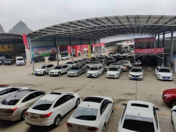 黔西南州二手車交易市場日漸繁榮——王先生見證二手汽車銷售新態勢